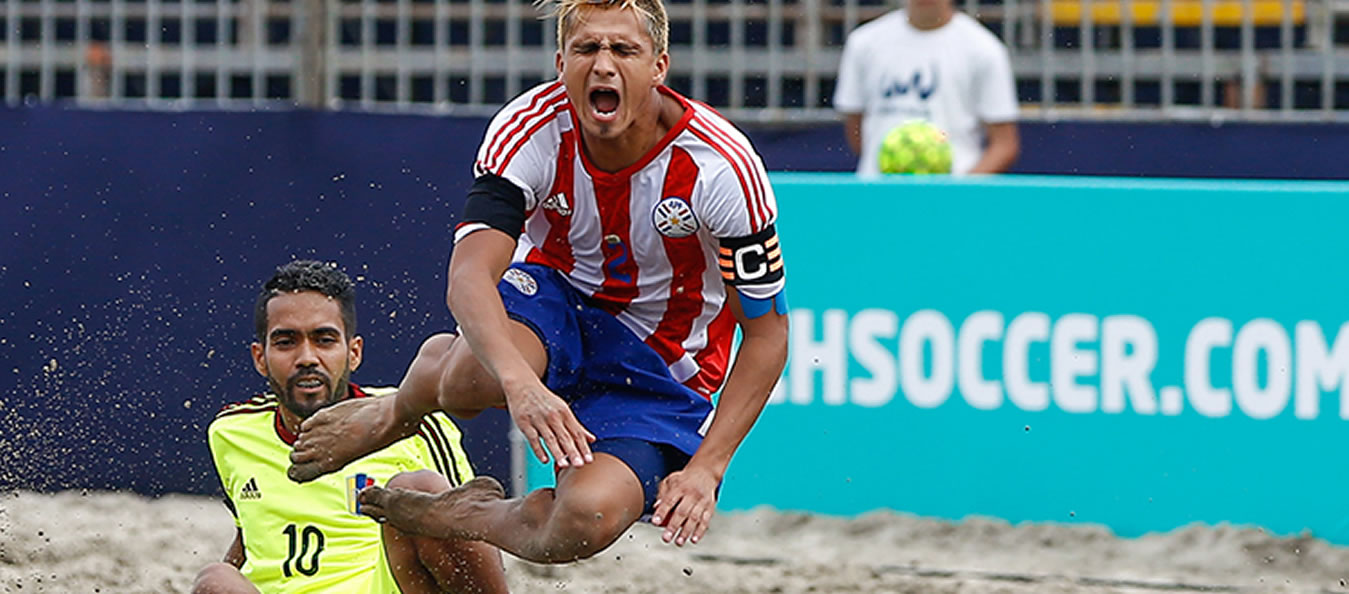 Brasil y Paraguay lideran el Sudamericano de fútbol playa, tras