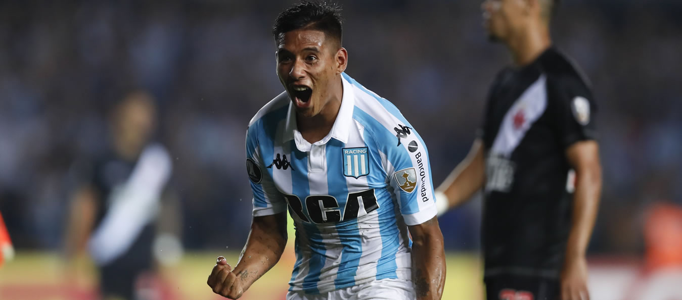 Racing goleó a Vasco en una noche en la que Lisandro López pateó tres penales - lavinotinto.com