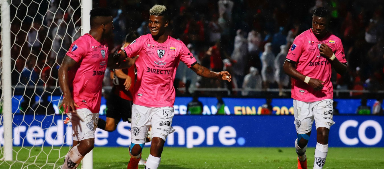 jhon_sanchez_washington_corozo_independiente_del_valle_copa_sudamericana_efe_2019_1349x594