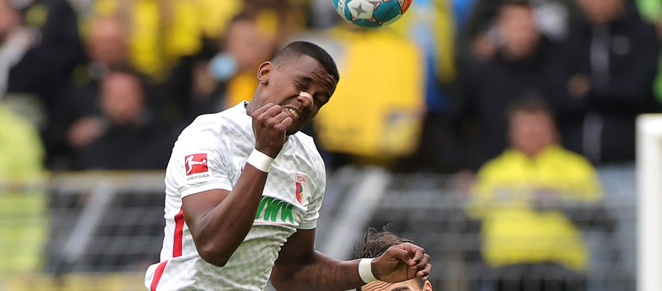 Sergio Córdova titular con el Augsburg en la derrota ante ...